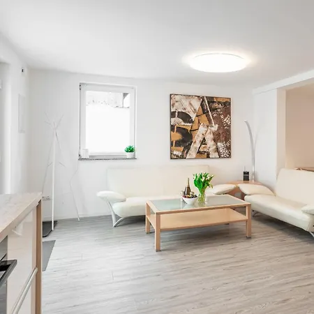 Apartman Haus Himmelglueck - Glueck Mit Terrasse & 2 Schlafzimmer