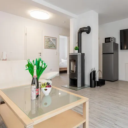 Haus Himmelglueck - Glueck Mit Terrasse & 2 Schlafzimmer Apartman *