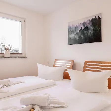 Haus Himmelglueck - Glueck Mit Terrasse & 2 Schlafzimmer Apartment *